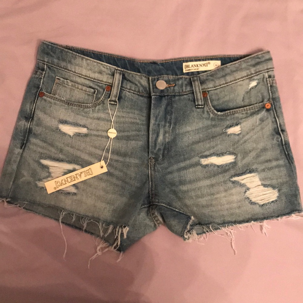 NWT BlankNYC Tomboy Distressed Jean Shorts